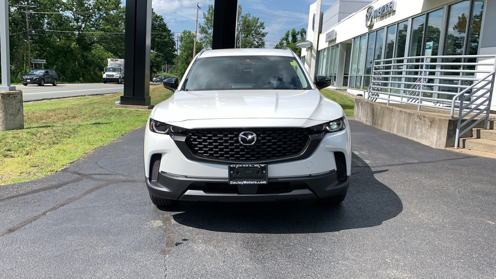 2024 Mazda CX-50 2.5 S Preferred Package 2