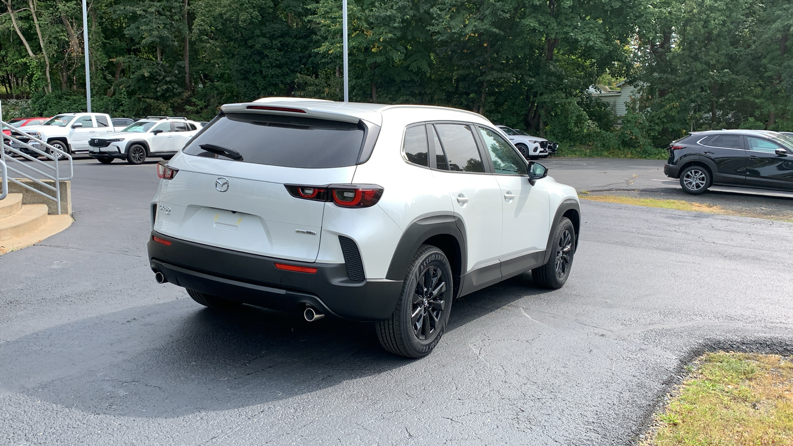 2025 Mazda CX-50 2.5 S Preferred Package 5