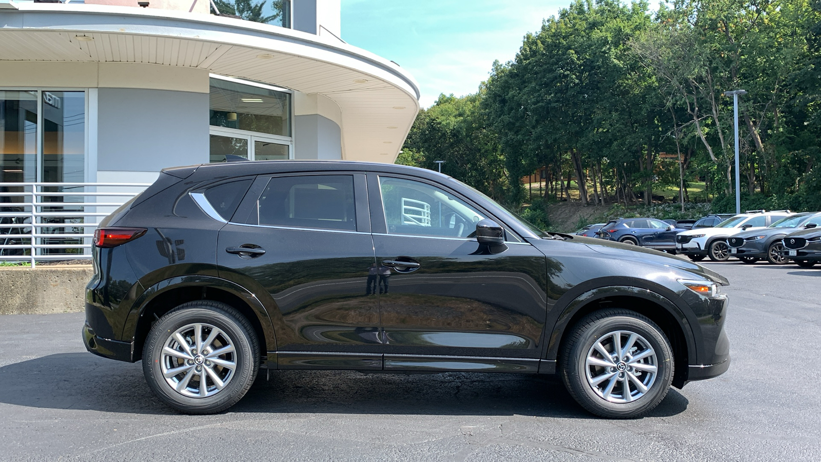 2025 Mazda CX-5 2.5 S Preferred Package 4