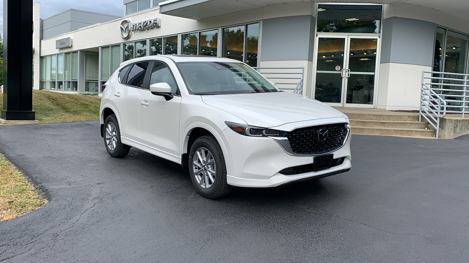 2025 Mazda CX-5 2.5 S Preferred Package 3