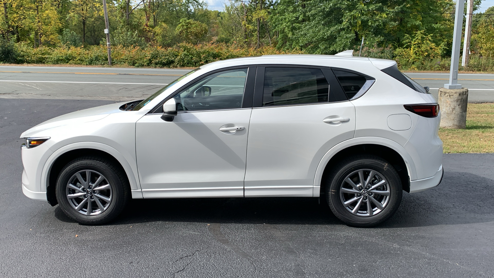 2025 Mazda CX-5 2.5 S Preferred Package 8