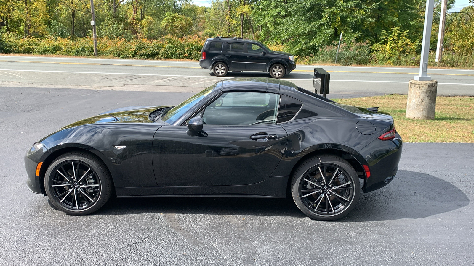 2024 Mazda MX-5 Miata RF Grand Touring 8