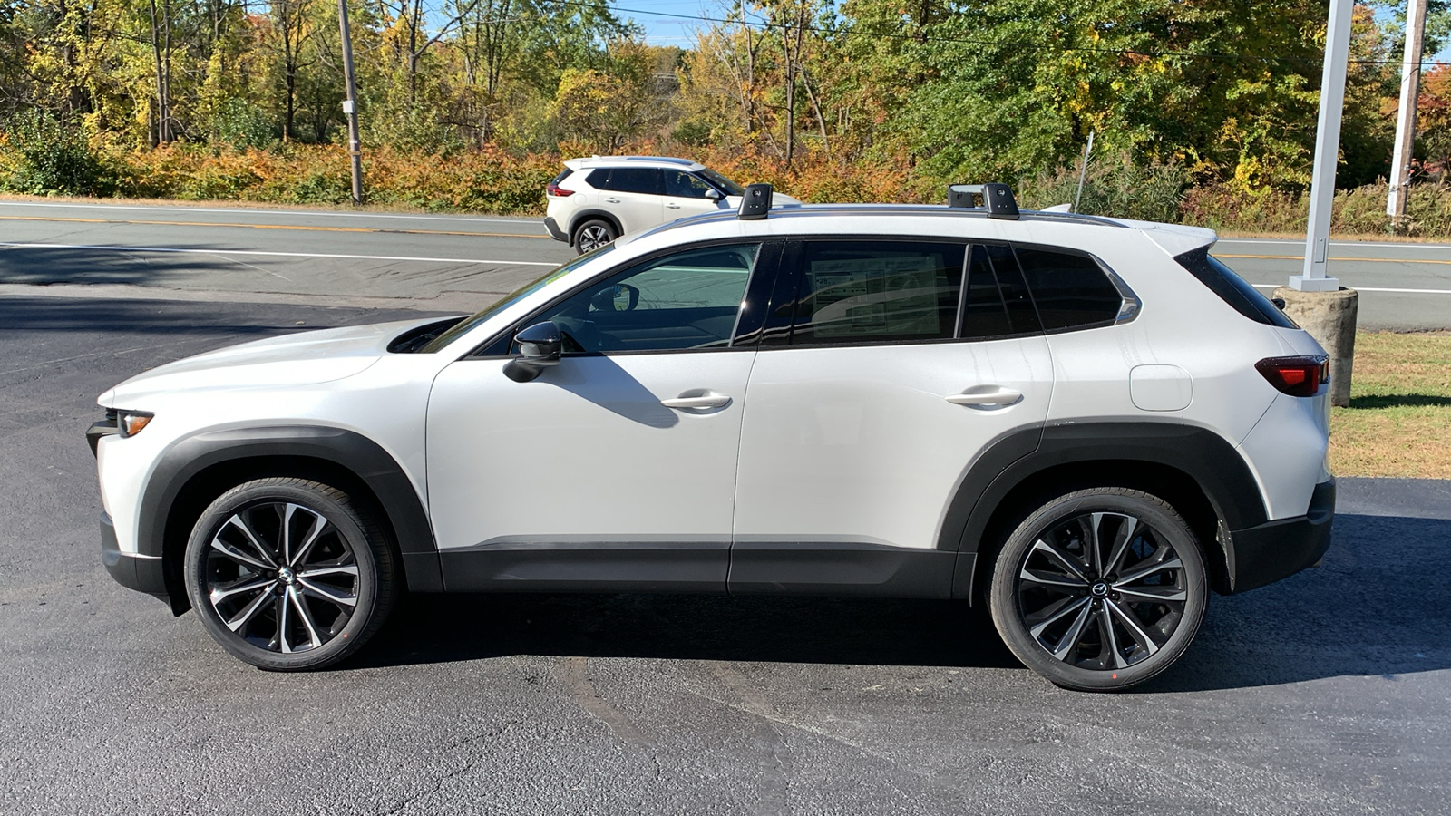 2025 Mazda CX-50 2.5 S Premium Plus Package 8