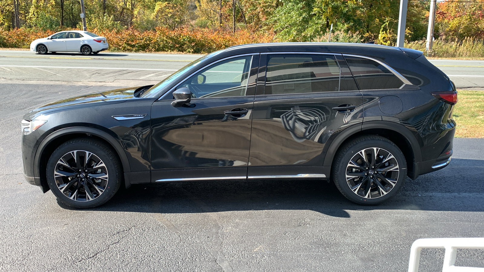 2025 Mazda CX-90 PHEV Premium Plus 8