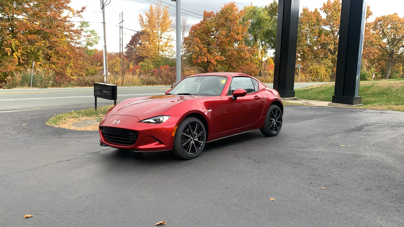 2024 Mazda MX-5 Miata RF Grand Touring 1