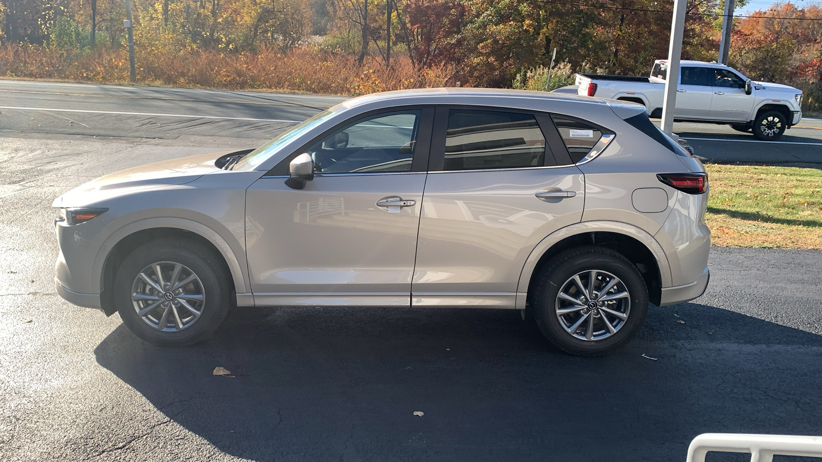 2025 Mazda CX-5 2.5 S Preferred Package 8