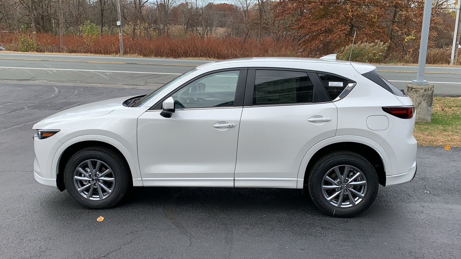 2025 Mazda CX-5 2.5 S Preferred Package 8