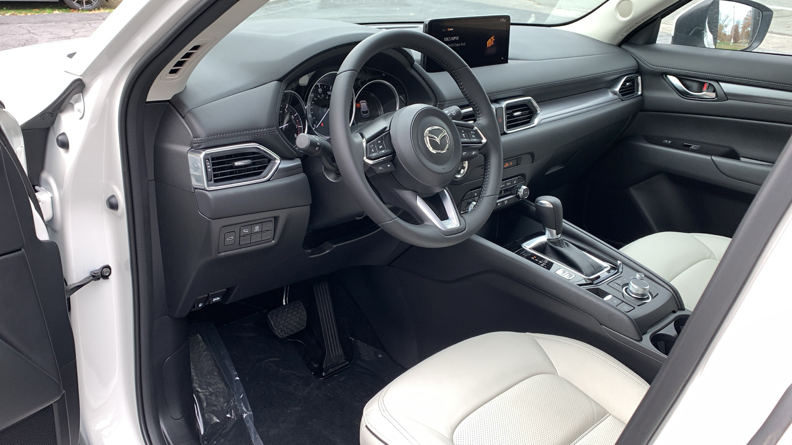 2025 Mazda CX-5 2.5 S Preferred Package 10