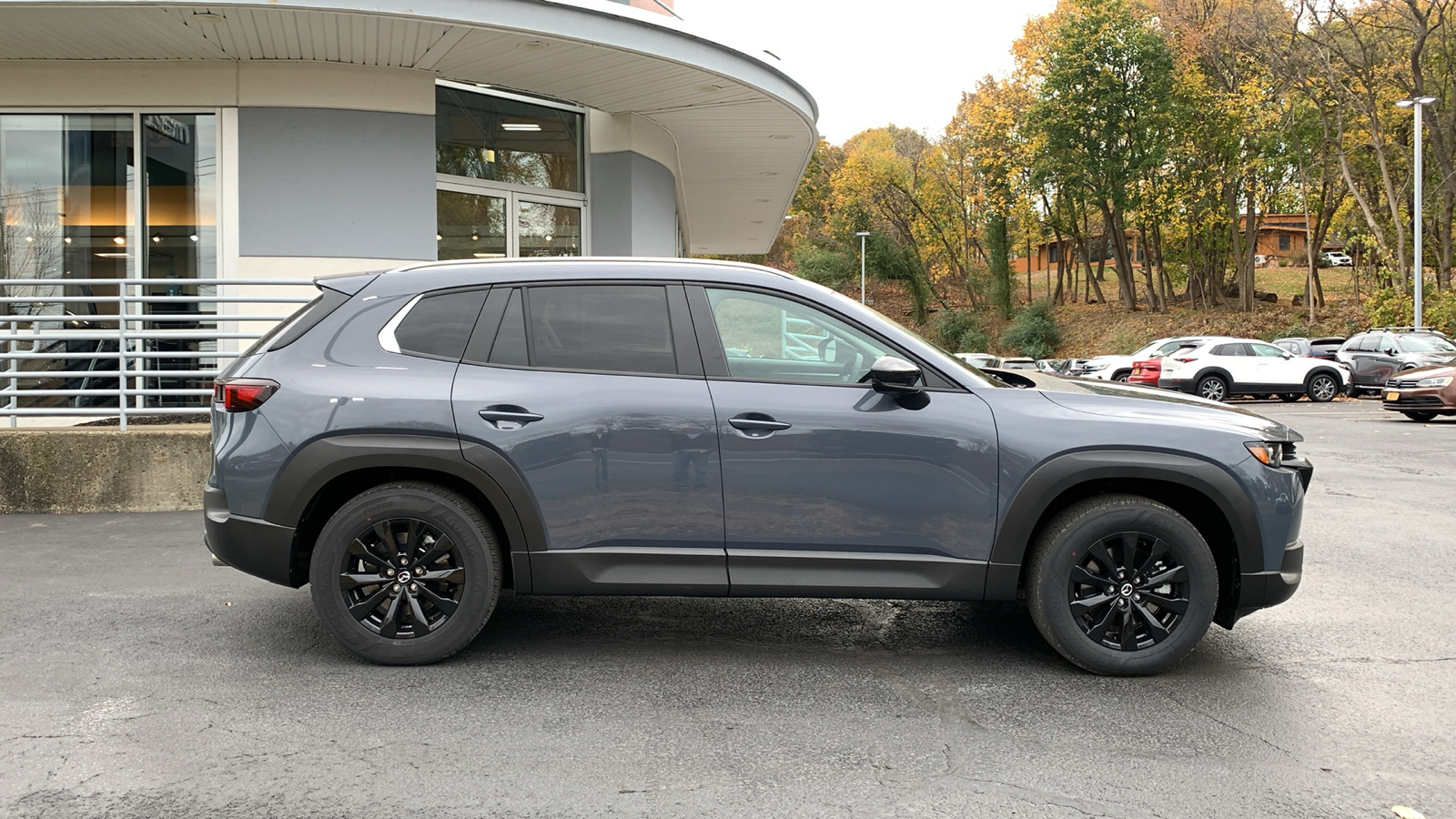 2025 Mazda CX-50 2.5 S Preferred Package 4