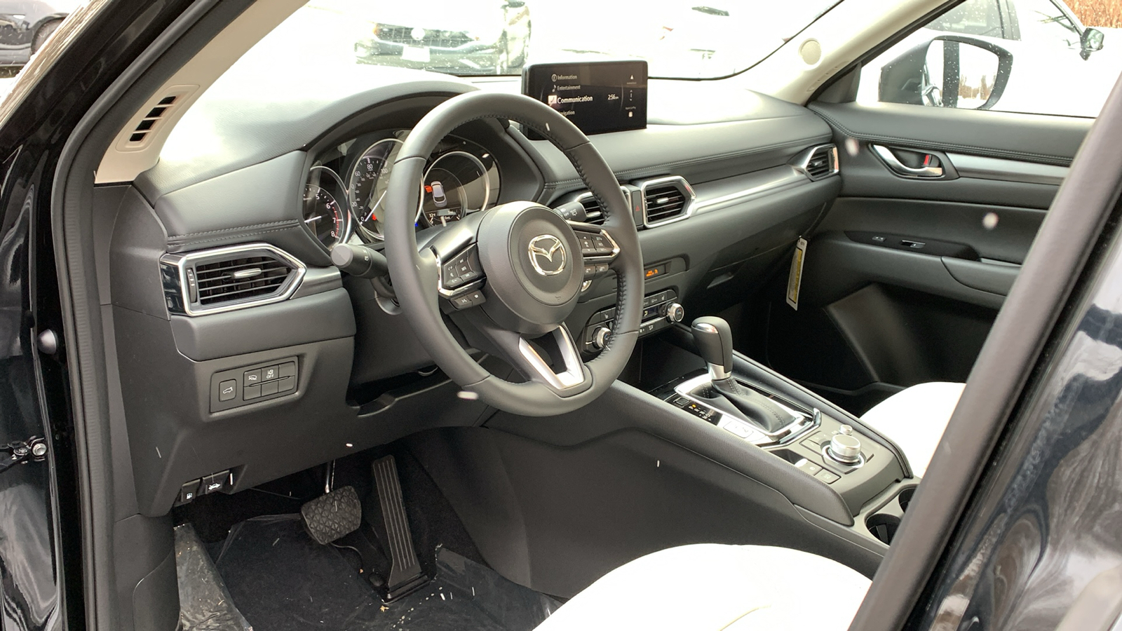 2025 Mazda CX-5 2.5 S Preferred Package 10