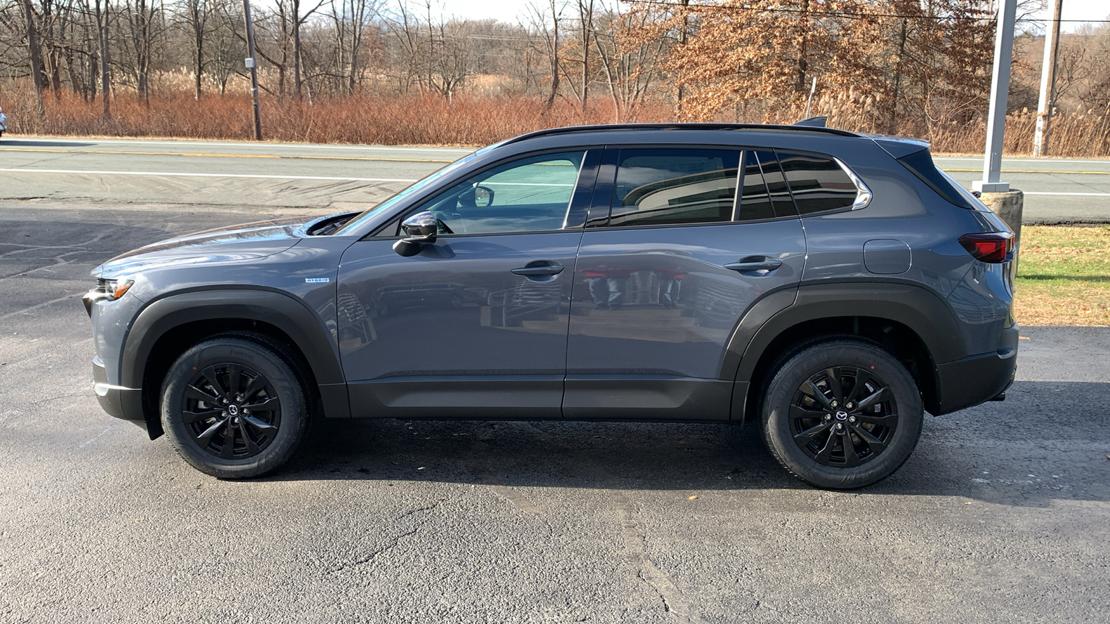 2025 Mazda CX-50 Hybrid Premium 8