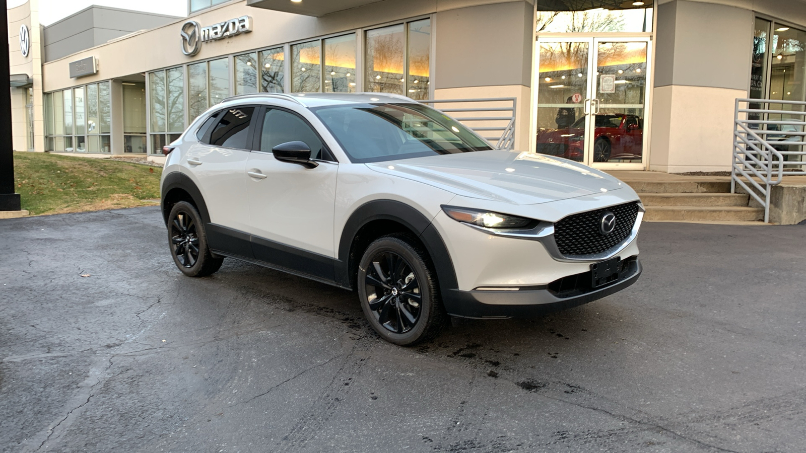 2025 Mazda CX-30 2.5 S Select Sport 3