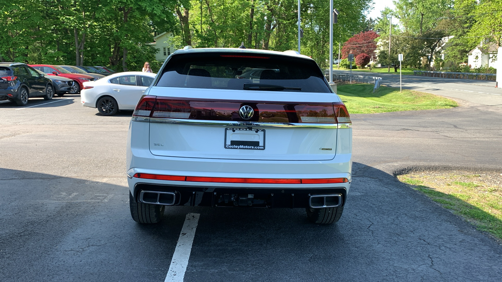 2024 Volkswagen Atlas Cross Sport 2.0T SEL R-Line 6