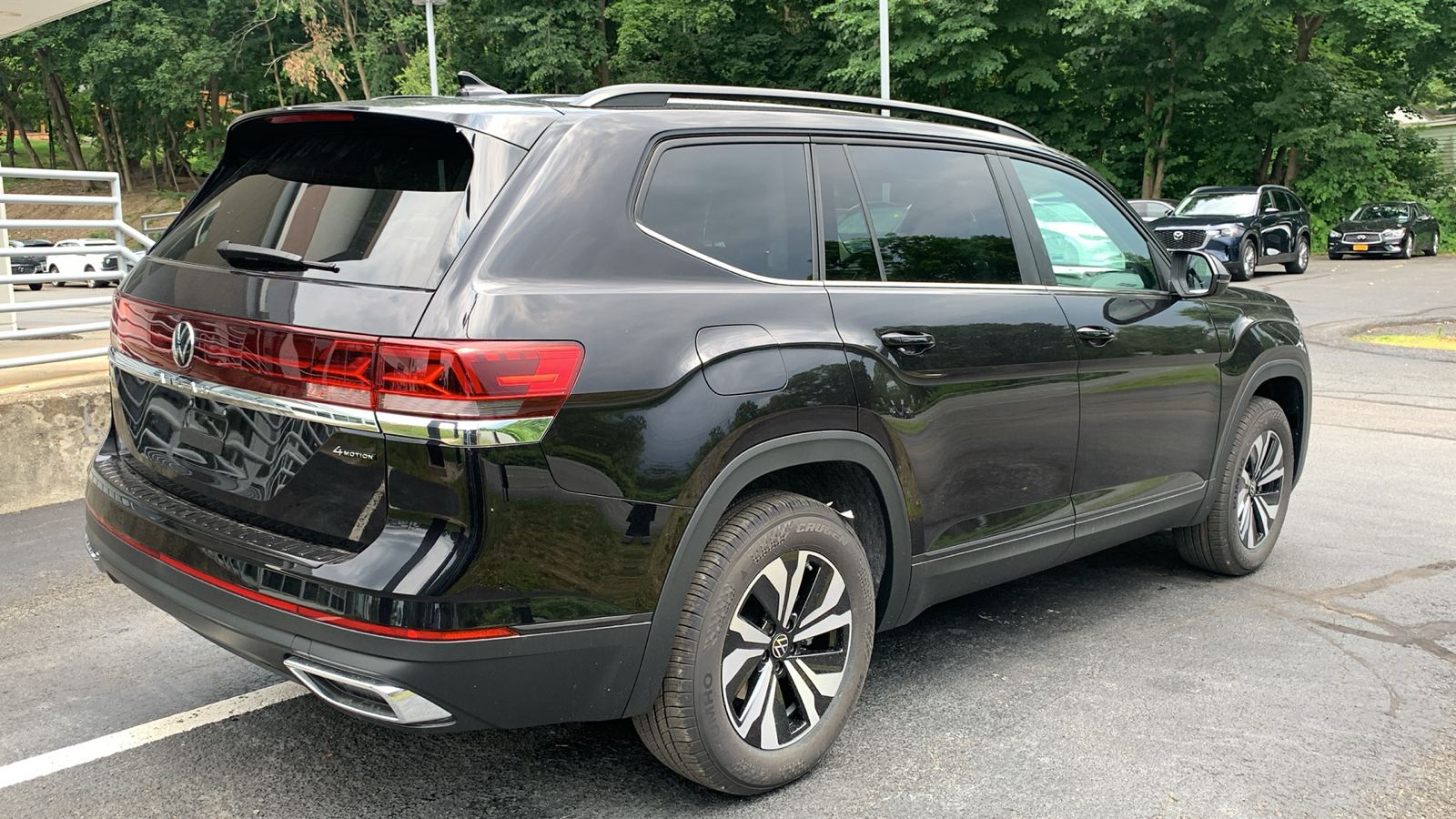 2024 Volkswagen Atlas 2.0T SE 5