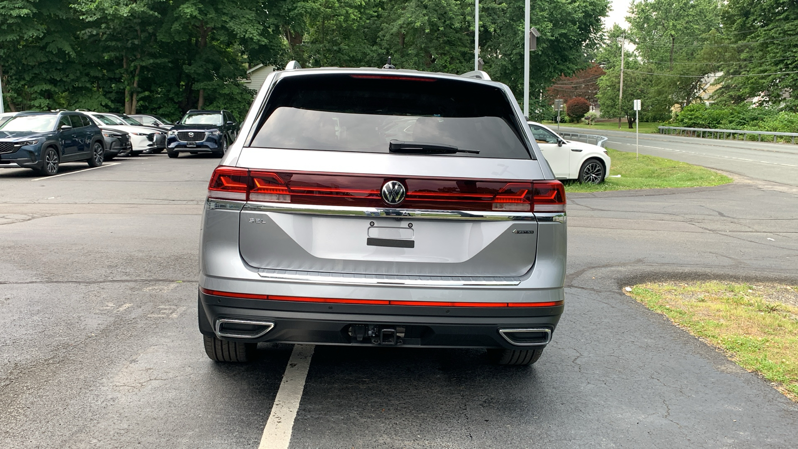 2024 Volkswagen Atlas 2.0T SEL 6