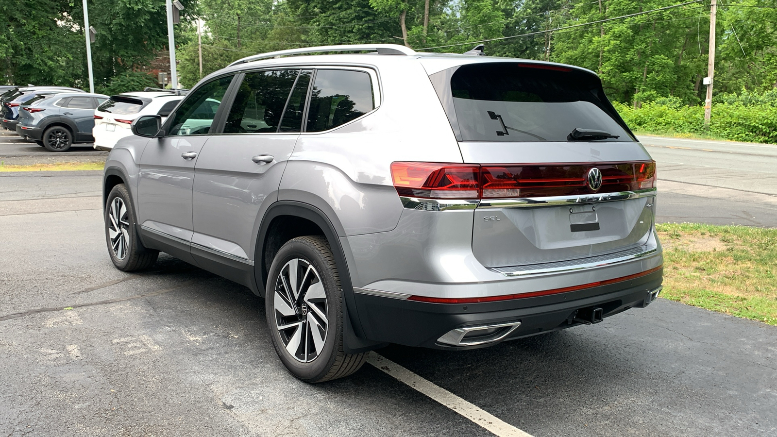 2024 Volkswagen Atlas 2.0T SEL 7