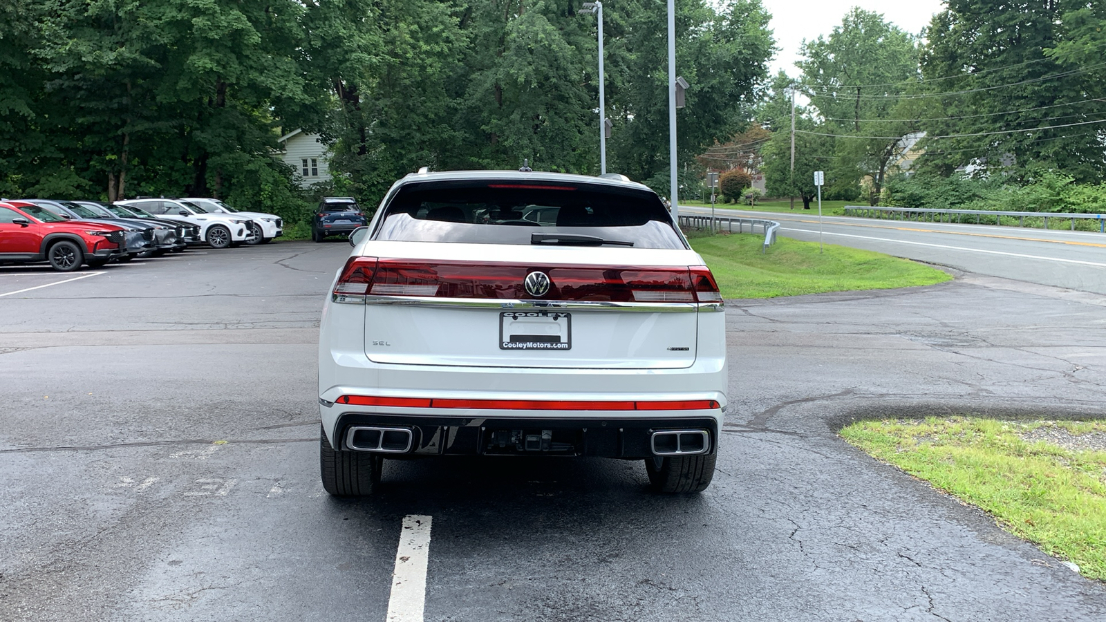 2024 Volkswagen Atlas Cross Sport 2.0T SEL R-Line 6