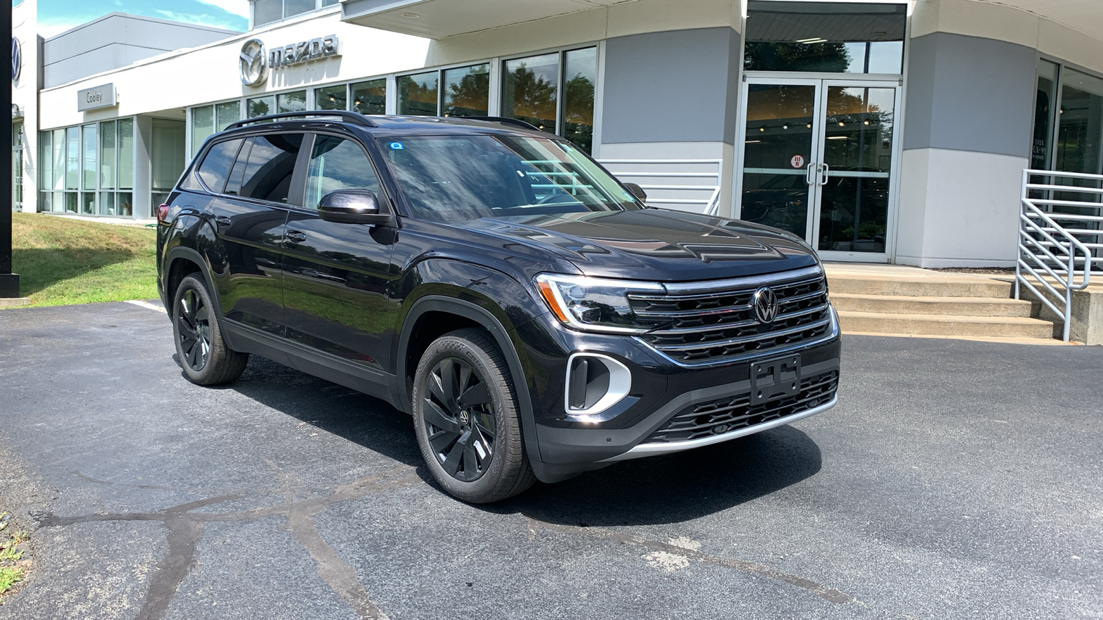 2024 Volkswagen Atlas 2.0T SE w/Technology 3