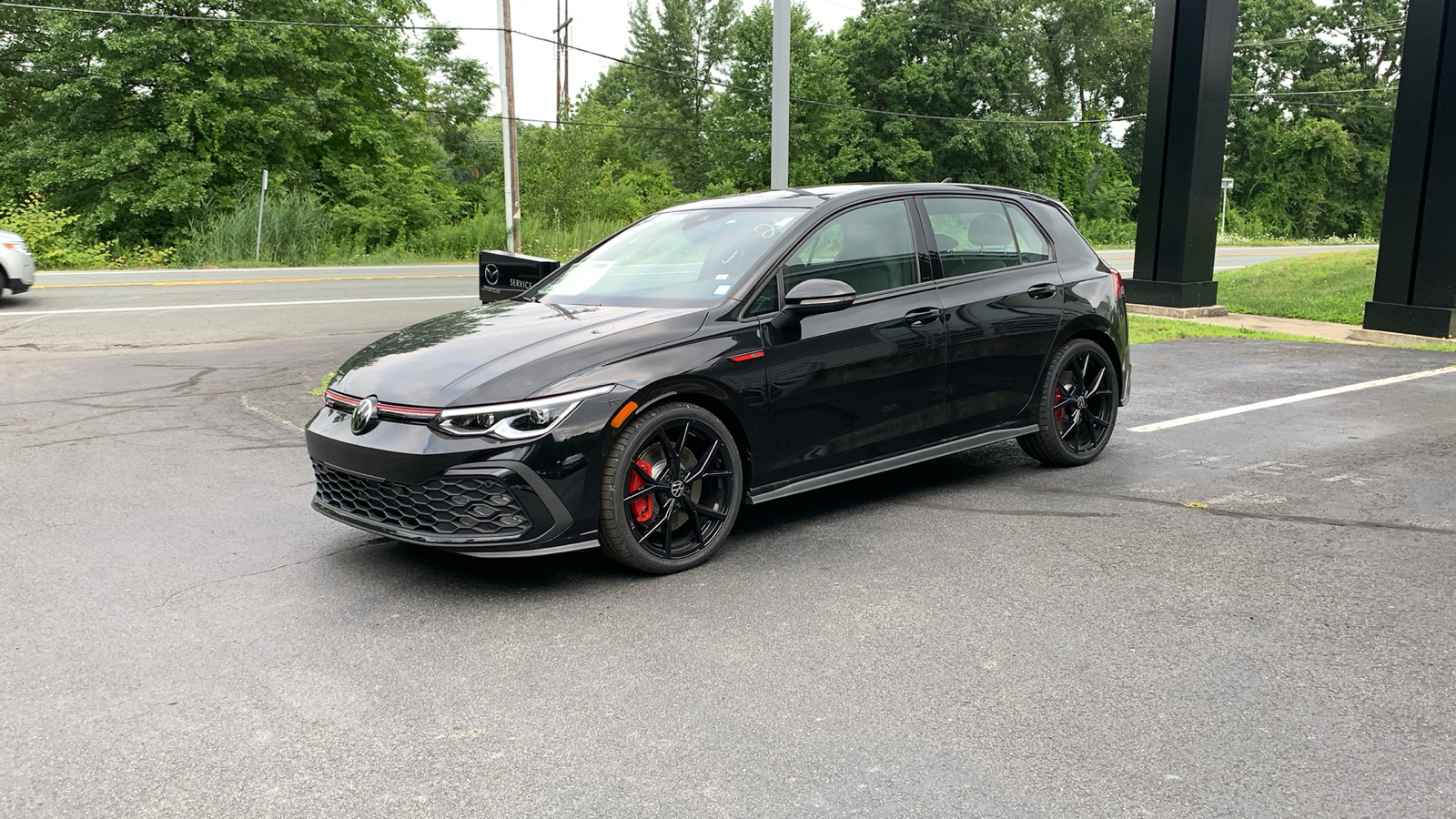 2024 Volkswagen Golf GTI SE 1