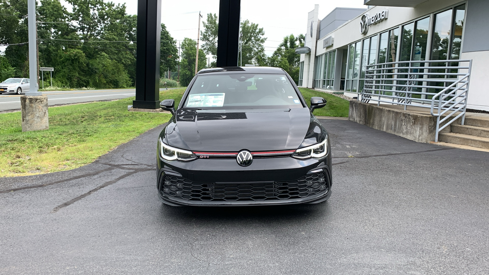 2024 Volkswagen Golf GTI SE 2