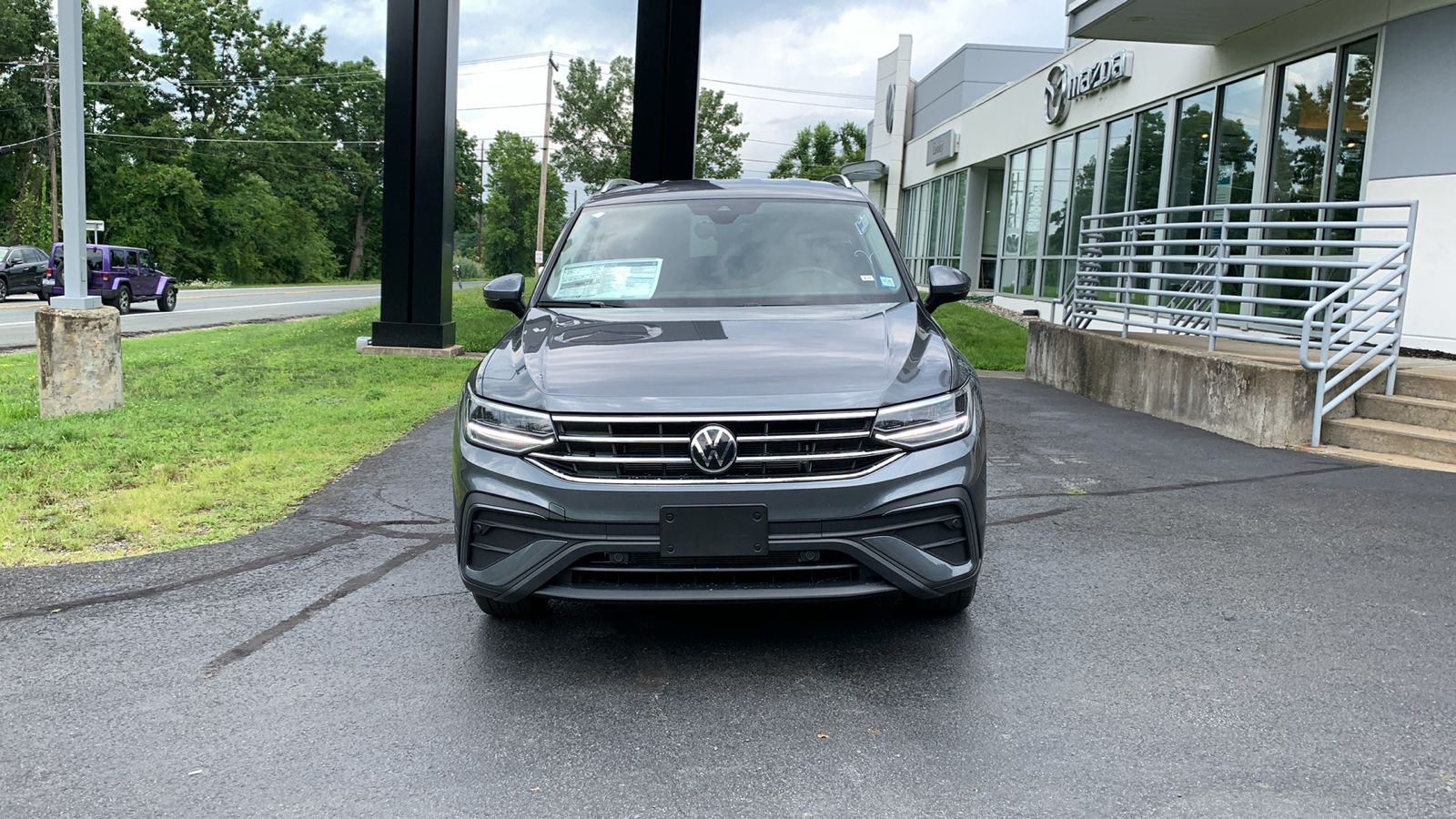 2024 Volkswagen Tiguan 2.0T SE 2