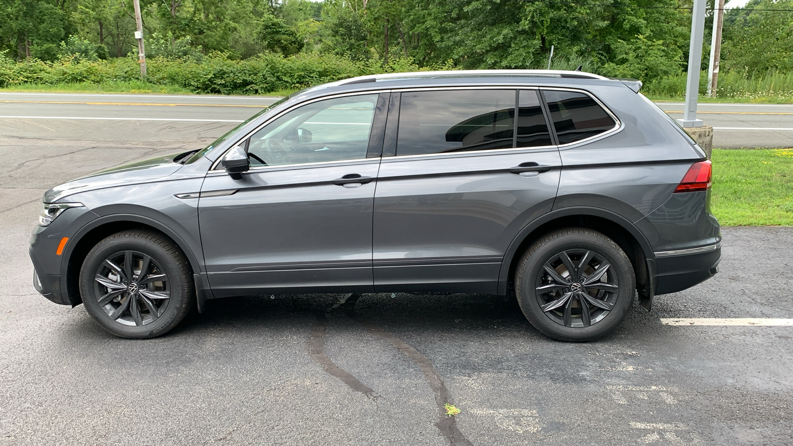 2024 Volkswagen Tiguan 2.0T SE 8