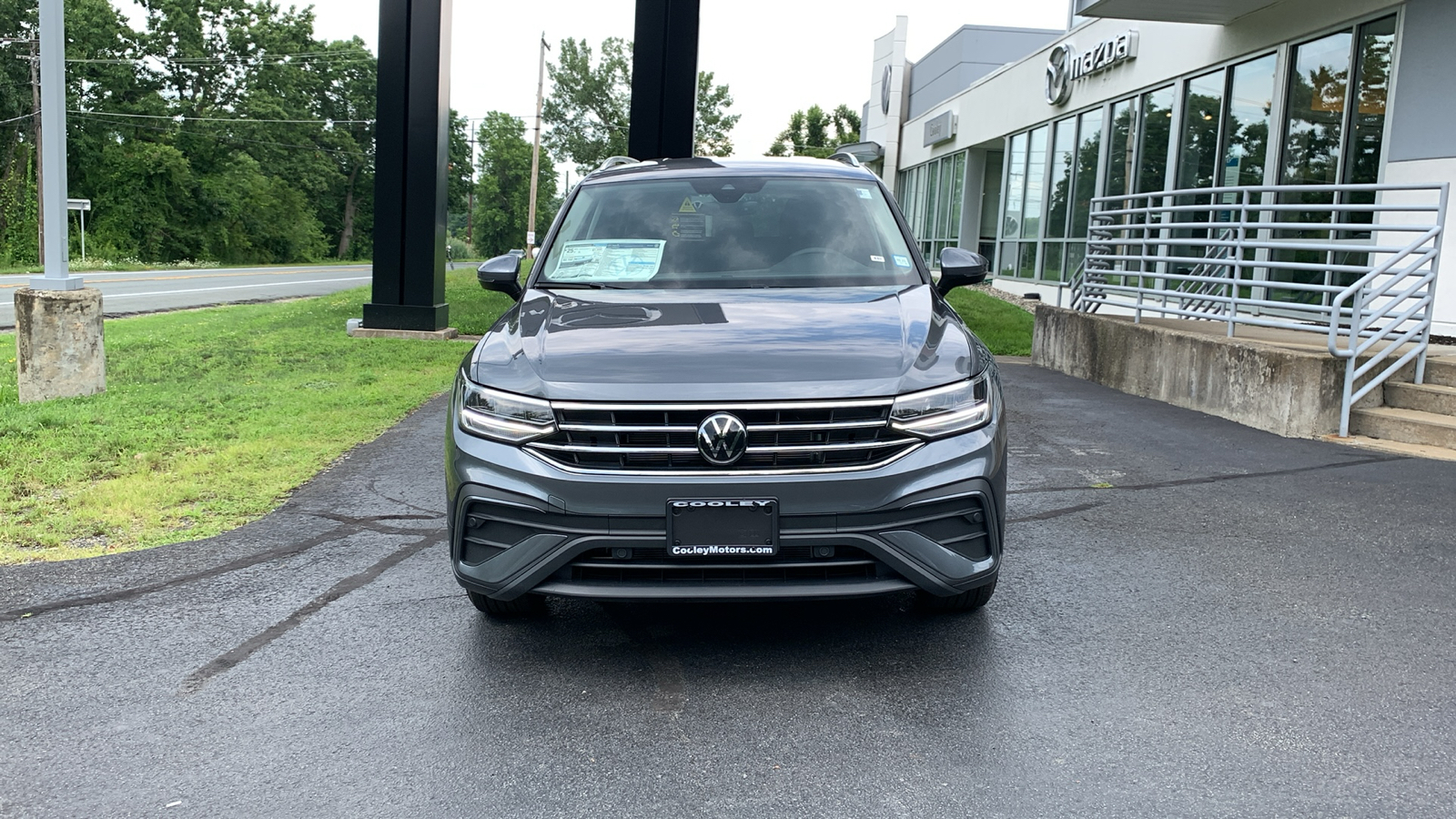 2024 Volkswagen Tiguan 2.0T SE 2