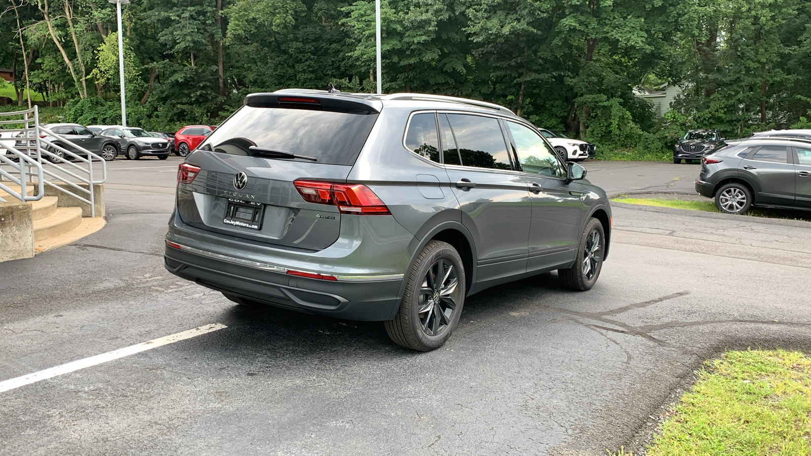 2024 Volkswagen Tiguan 2.0T SE 5