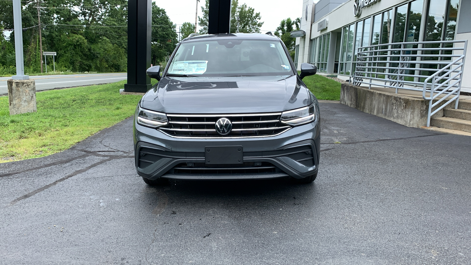 2024 Volkswagen Tiguan 2.0T SE 2