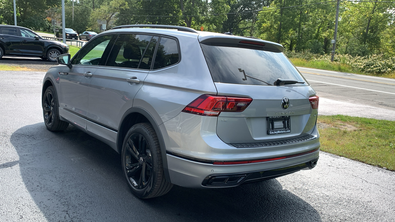 2024 Volkswagen Tiguan 2.0T SE R-Line Black 7