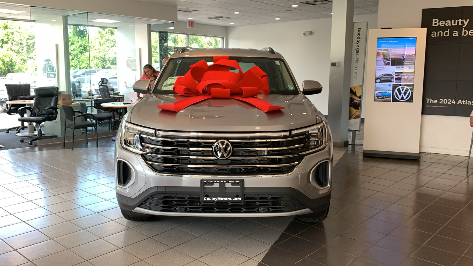 2024 Volkswagen Atlas 2.0T SE w/Technology 2