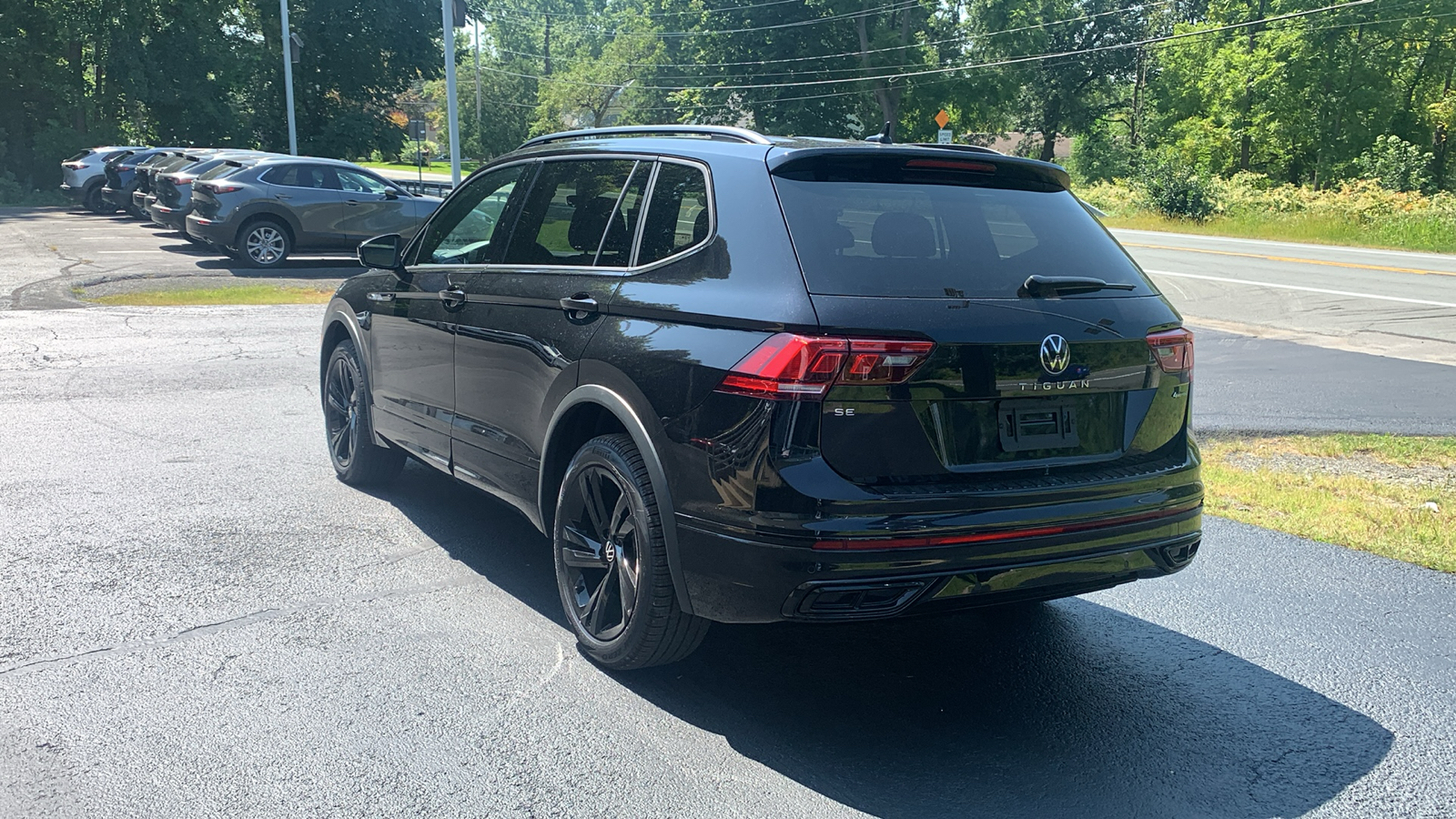 2024 Volkswagen Tiguan 2.0T SE R-Line Black 7