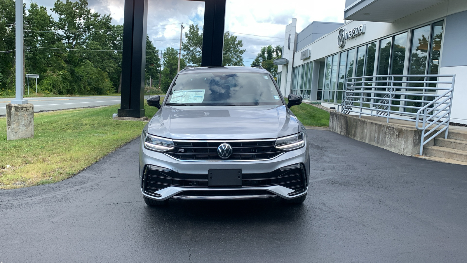 2024 Volkswagen Tiguan 2.0T SE R-Line Black 2