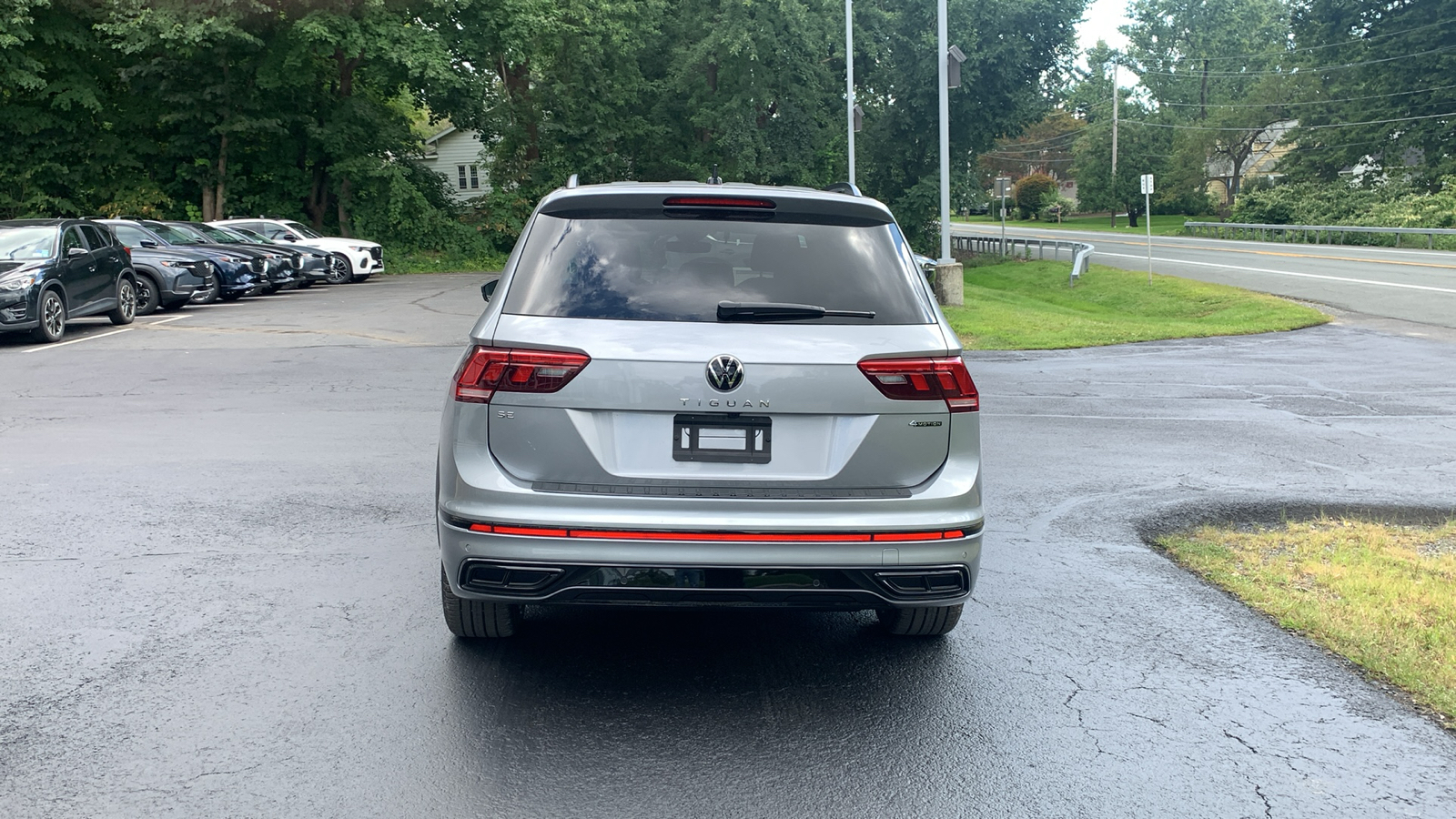 2024 Volkswagen Tiguan 2.0T SE R-Line Black 6