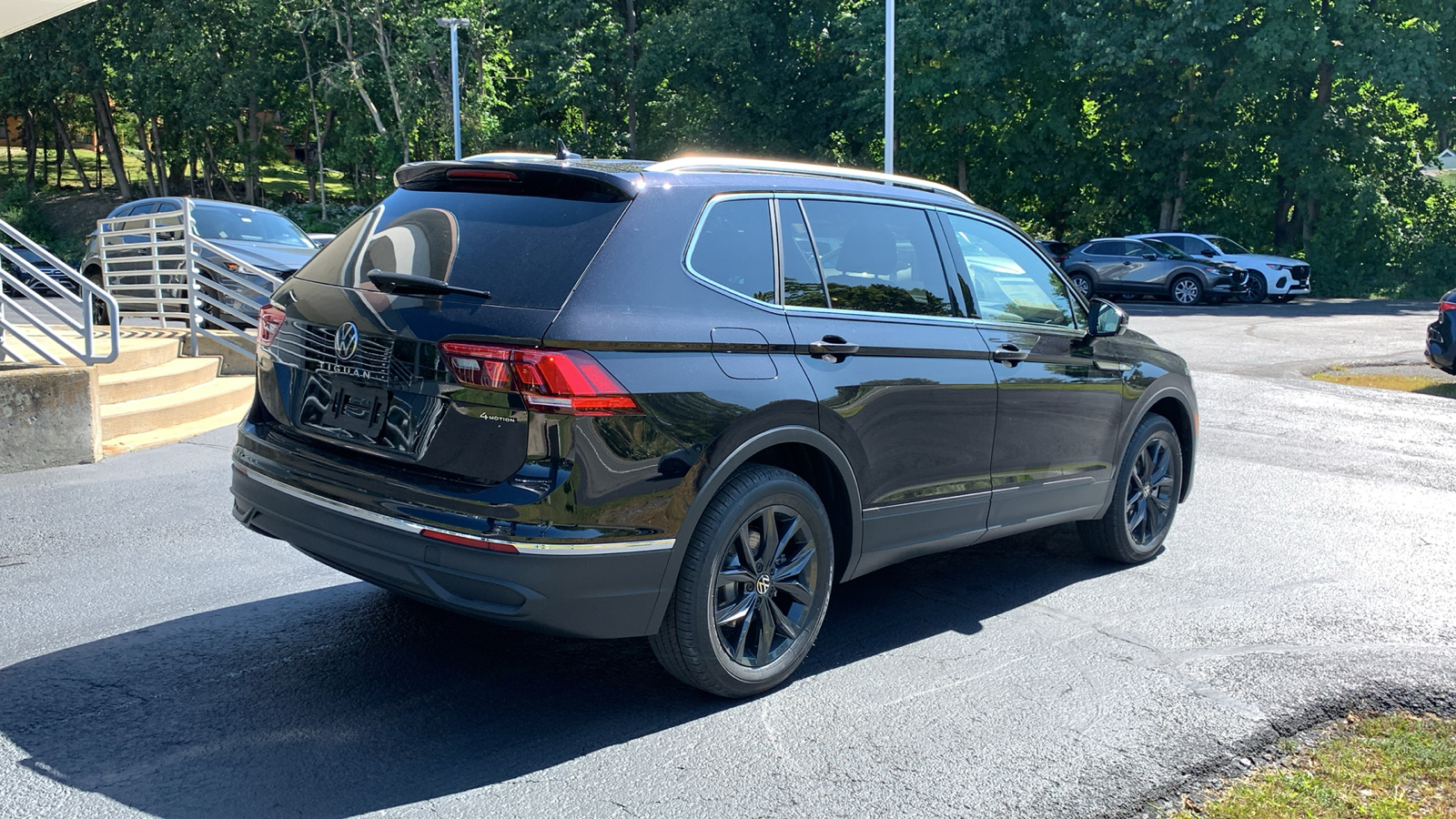 2024 Volkswagen Tiguan 2.0T SE 5