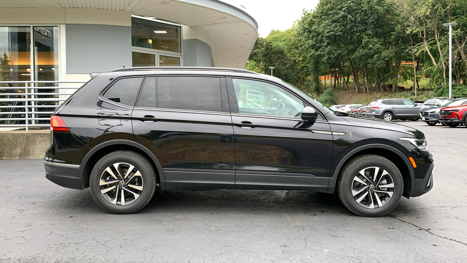 2024 Volkswagen Tiguan 2.0T S 4