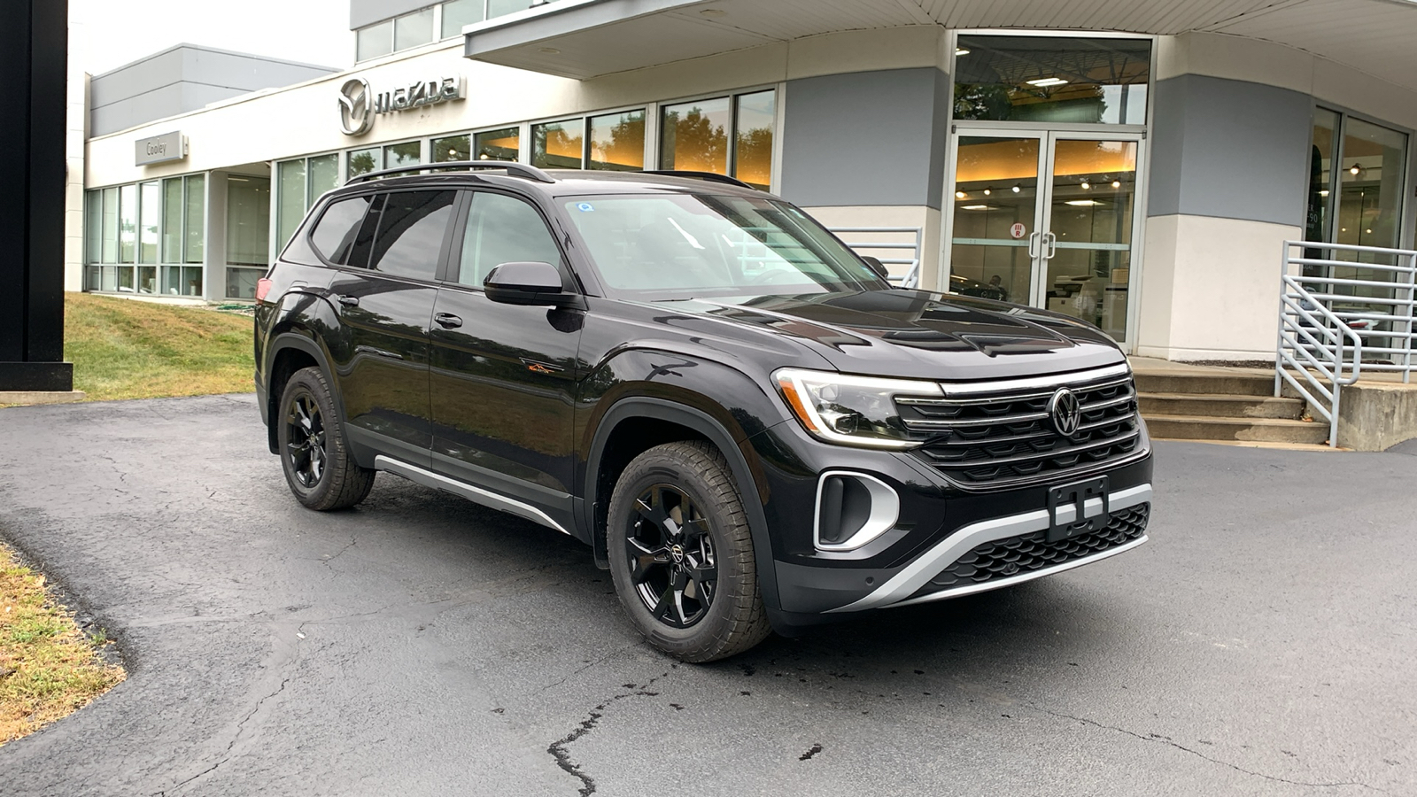 2024 Volkswagen Atlas 2.0T Peak Edition SE w/Technology 3