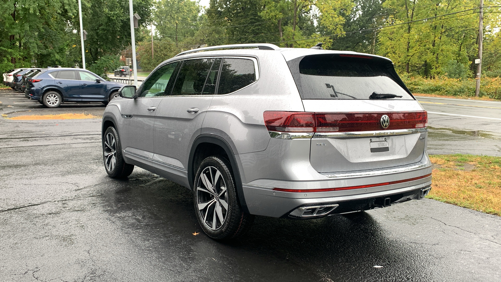 2024 Volkswagen Atlas 2.0T SEL Premium R-Line 7