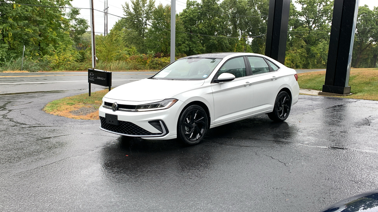 2025 Volkswagen Jetta 1.5T SE 1