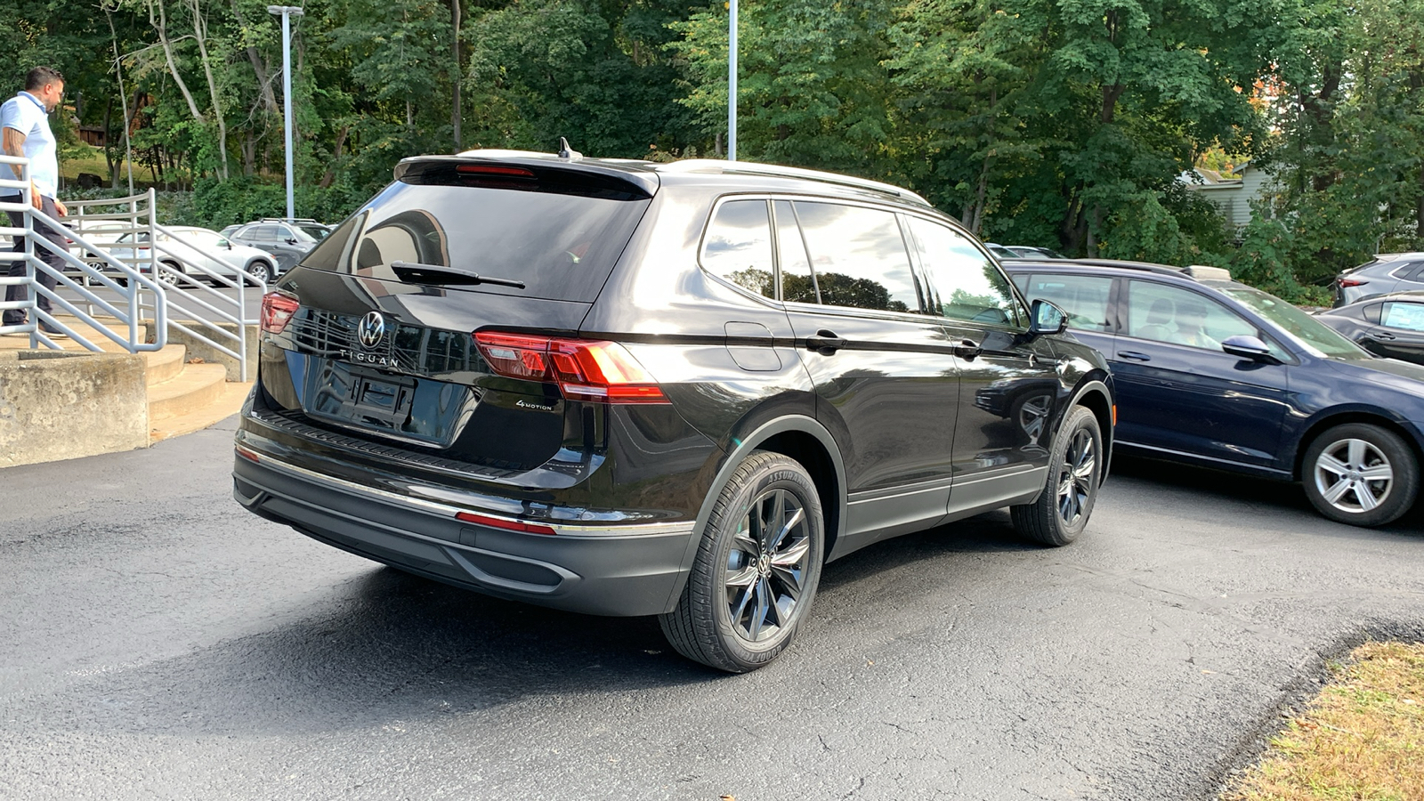 2024 Volkswagen Tiguan 2.0T SE 5