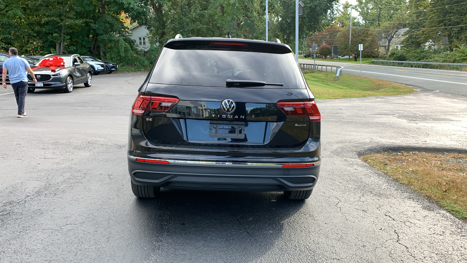 2024 Volkswagen Tiguan 2.0T SE 6