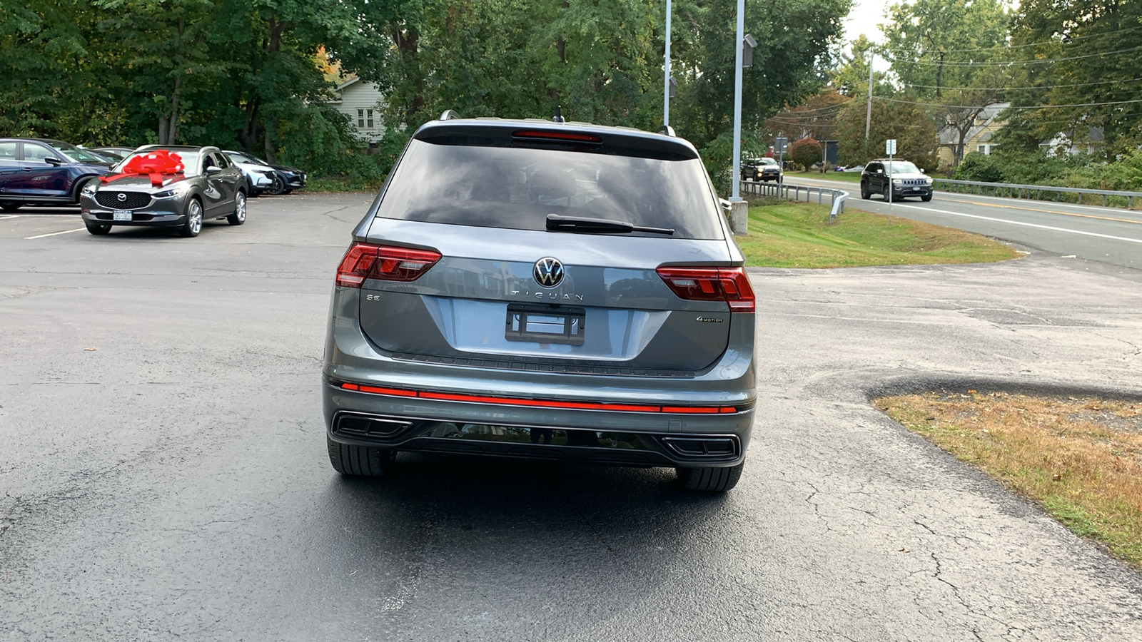 2024 Volkswagen Tiguan 2.0T SE R-Line Black 6