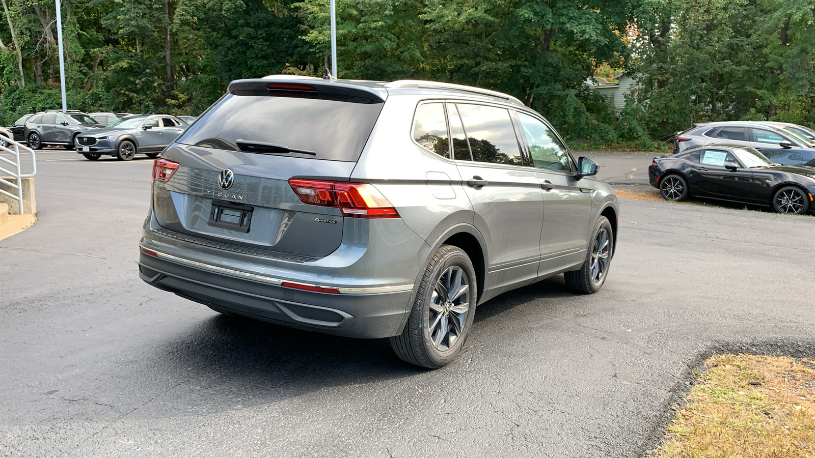 2024 Volkswagen Tiguan 2.0T SE 5