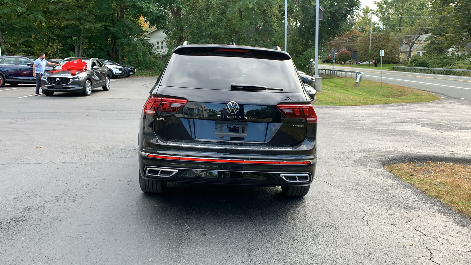 2024 Volkswagen Tiguan 2.0T SEL R-Line 6