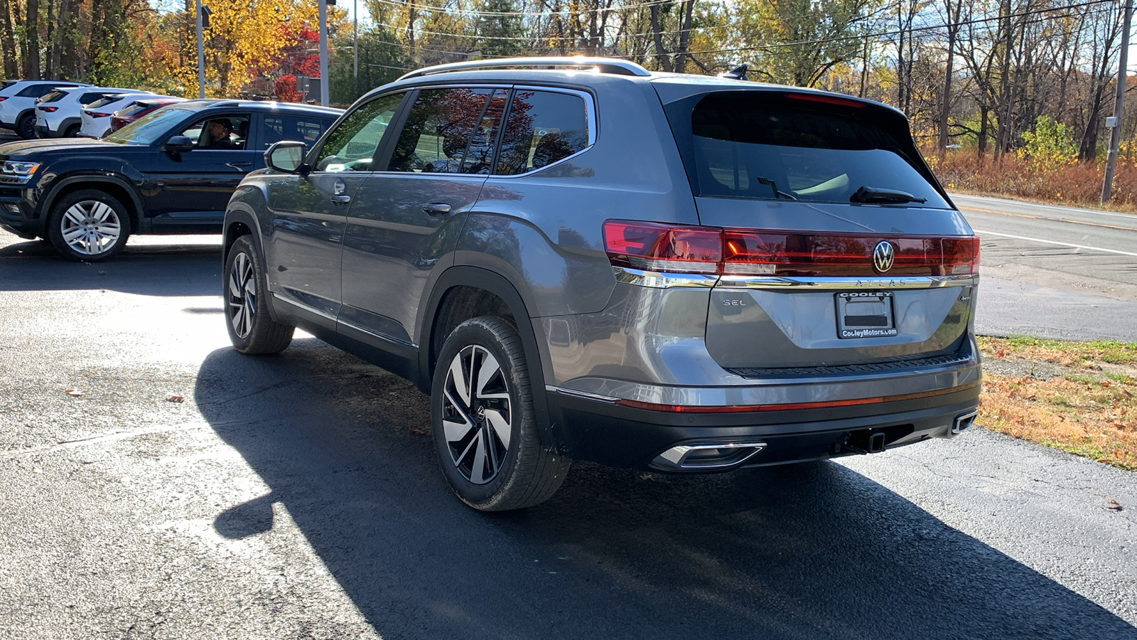 2025 Volkswagen Atlas 2.0T SEL 7