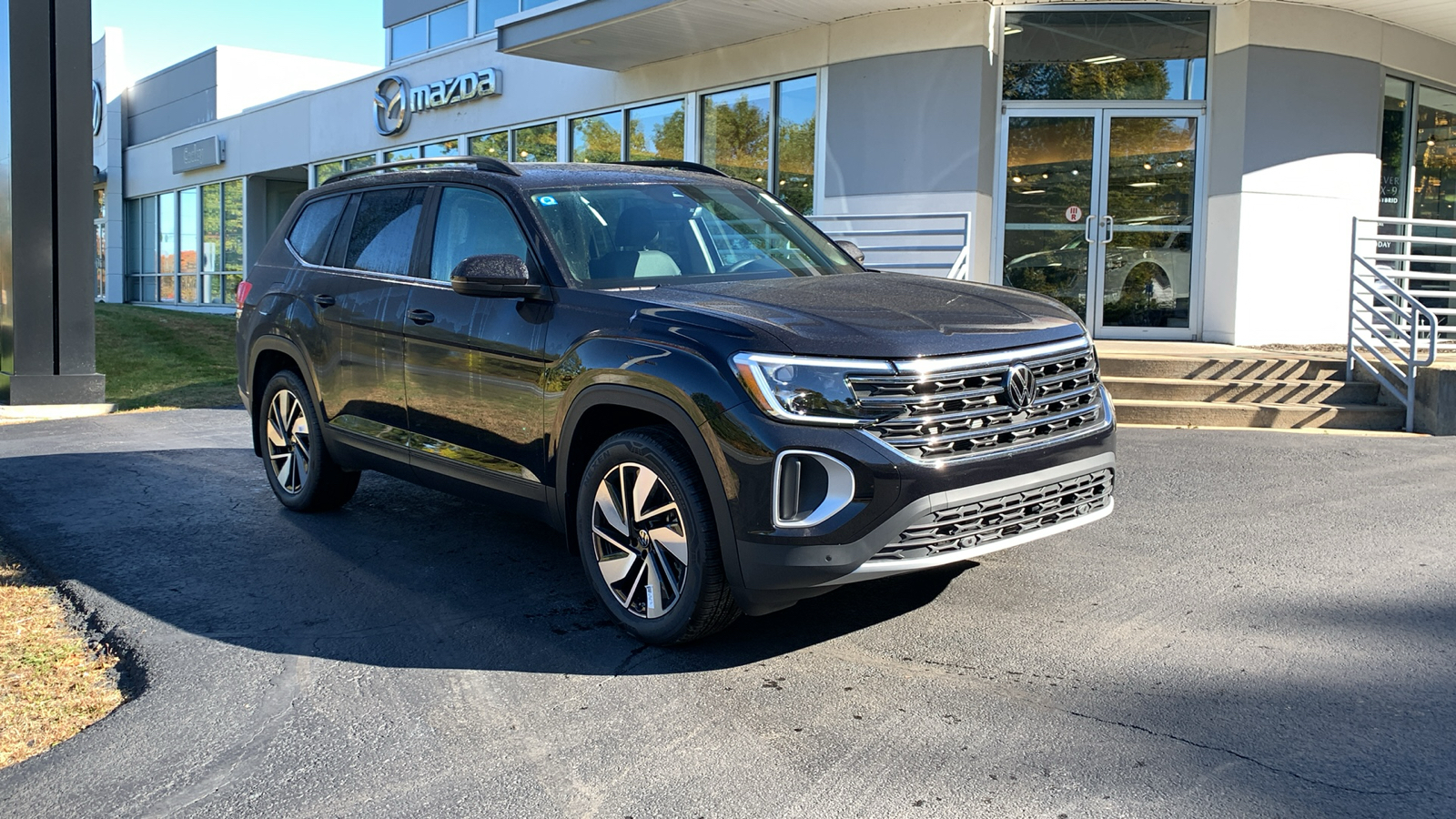 2024 Volkswagen Atlas 2.0T SE w/Technology 3