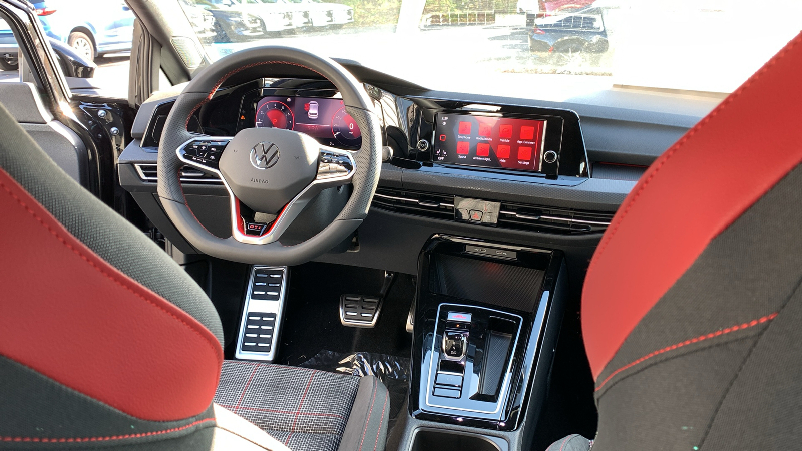 2024 Volkswagen Golf GTI 2.0T S 9