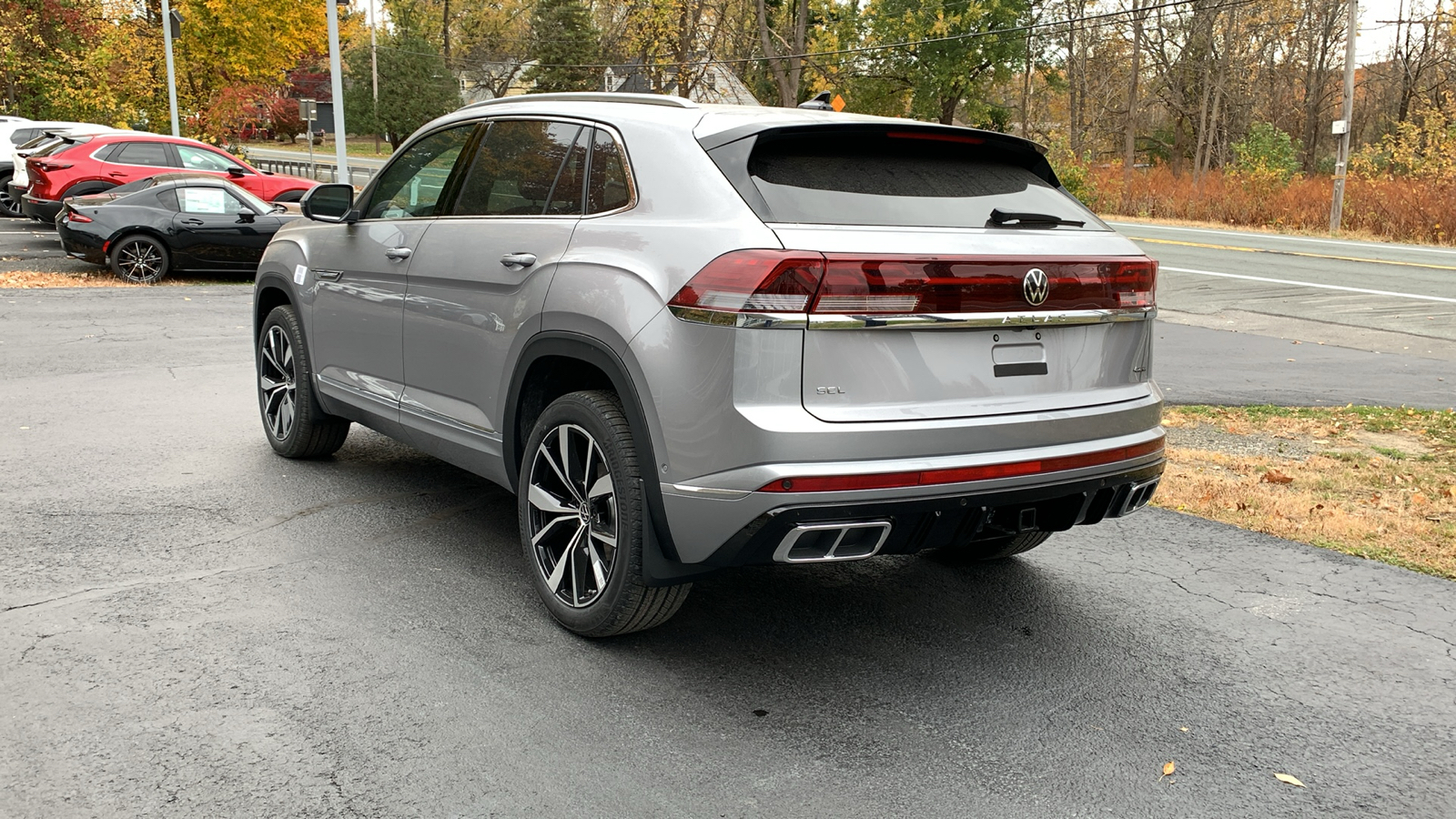 2025 Volkswagen Atlas Cross Sport 2.0T SEL Premium R-Line 7