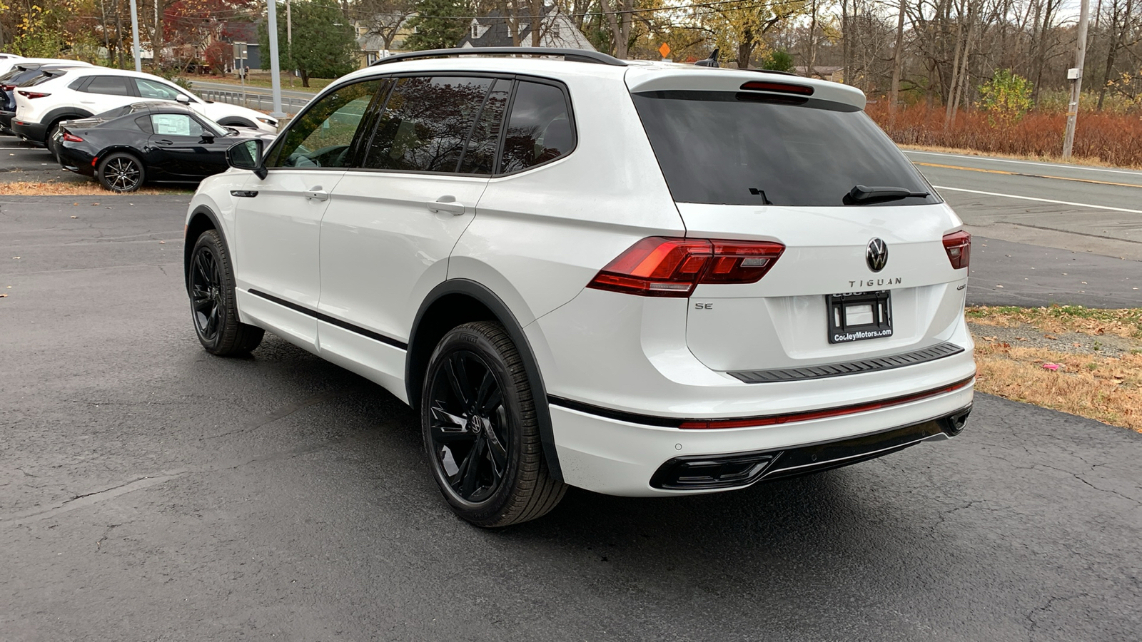 2024 Volkswagen Tiguan 2.0T SE R-Line Black 7