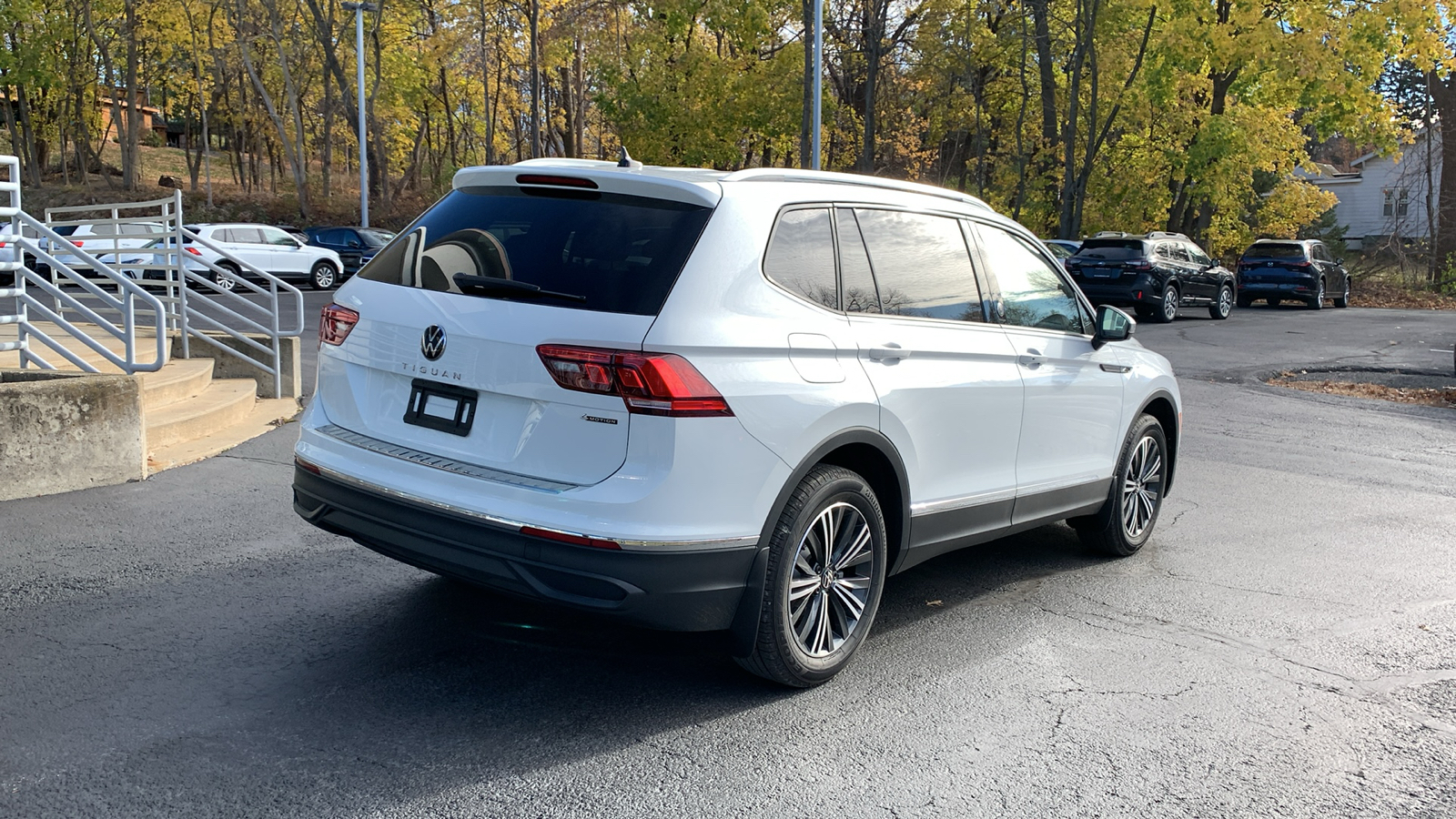 2024 Volkswagen Tiguan Wolfsburg 5